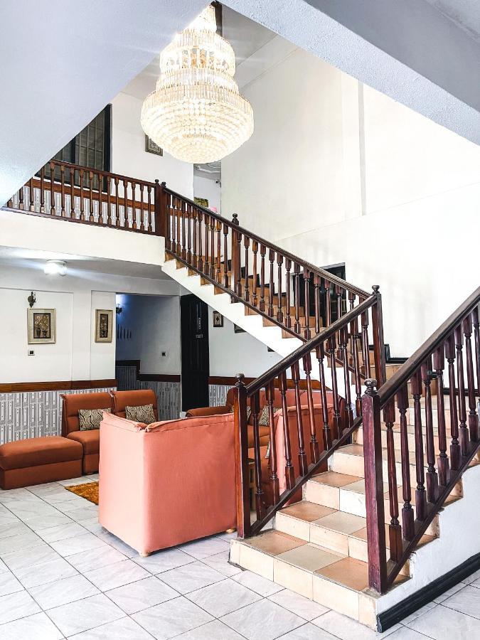 Hill View Hotel Mccarthy Hills Botianaw Exteriér fotografie