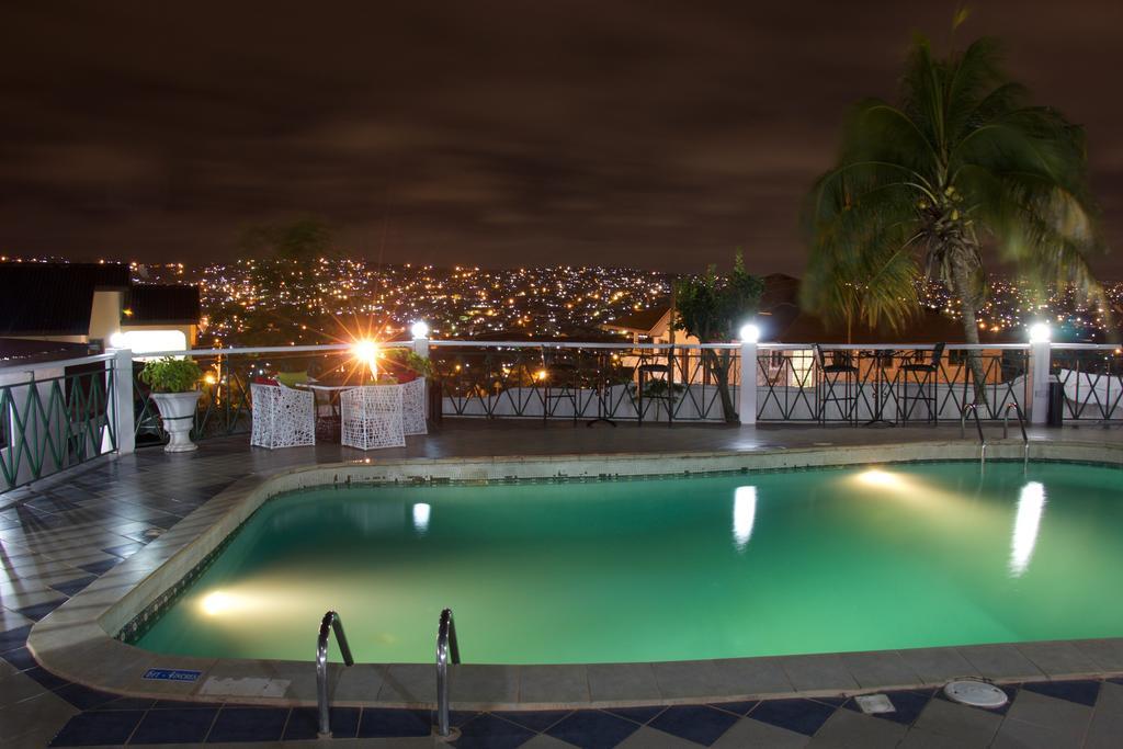 Hill View Hotel Mccarthy Hills Botianaw Exteriér fotografie