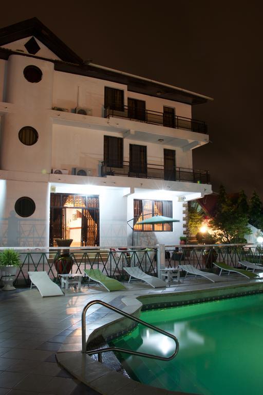 Hill View Hotel Mccarthy Hills Botianaw Exteriér fotografie